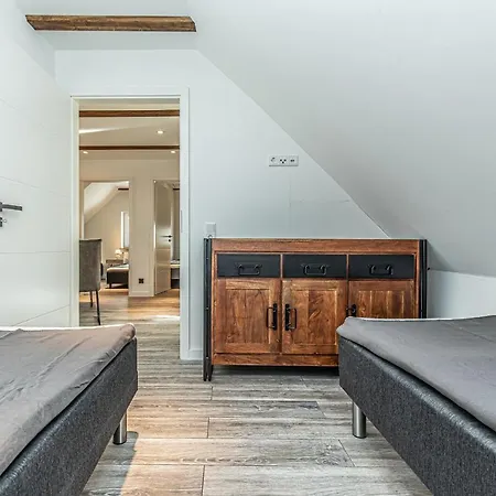 Apartment Fewo1846 - App Hamburg - Komfortable Mit 3 Schlafzimmern Im 1 Og Flensburg